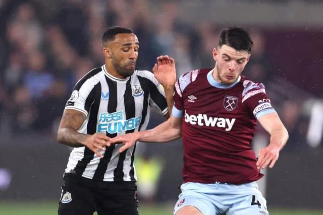 开云体育官方网址-英超投票通过禁止胸前博彩广告,袖口与赞助无影响