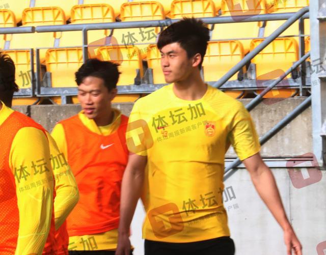 开云体育网页版入口-扬科维奇准备的惊喜？吴少聪增援国足下午参加首练